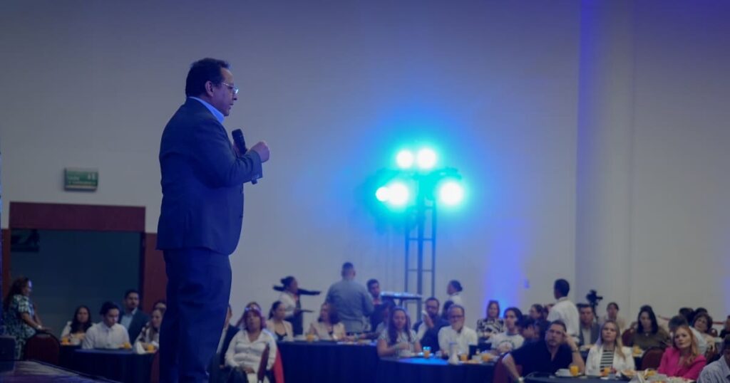 Empreserio Ernesto Reséndiz López