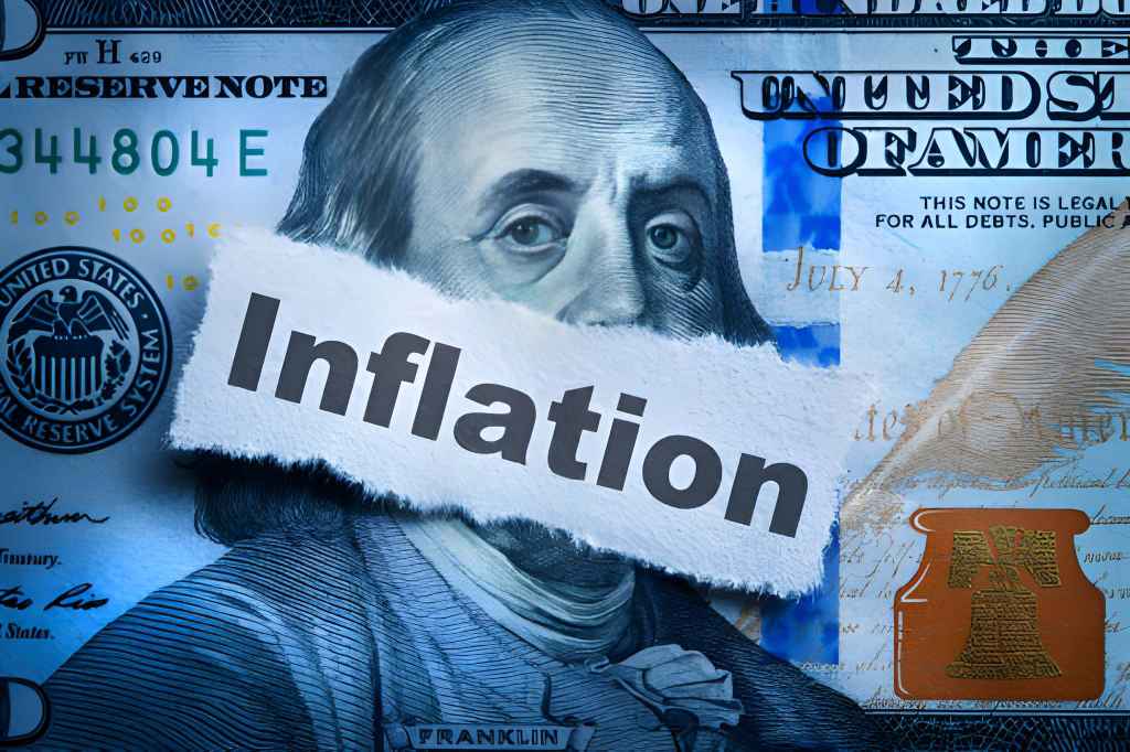 Acercamiento a etiqueta de inflación sobre la boca de Benjamin Franklin en un billete de 100 dólares