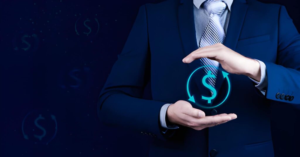 Persona de traje azul con signo de pesos y flechas virtuales entre las manos