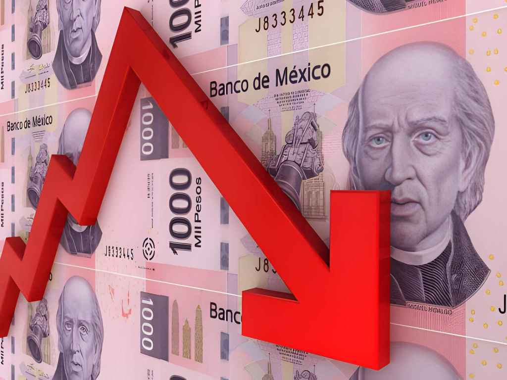 Flecha roja descendente frente a billetes de mil pesos